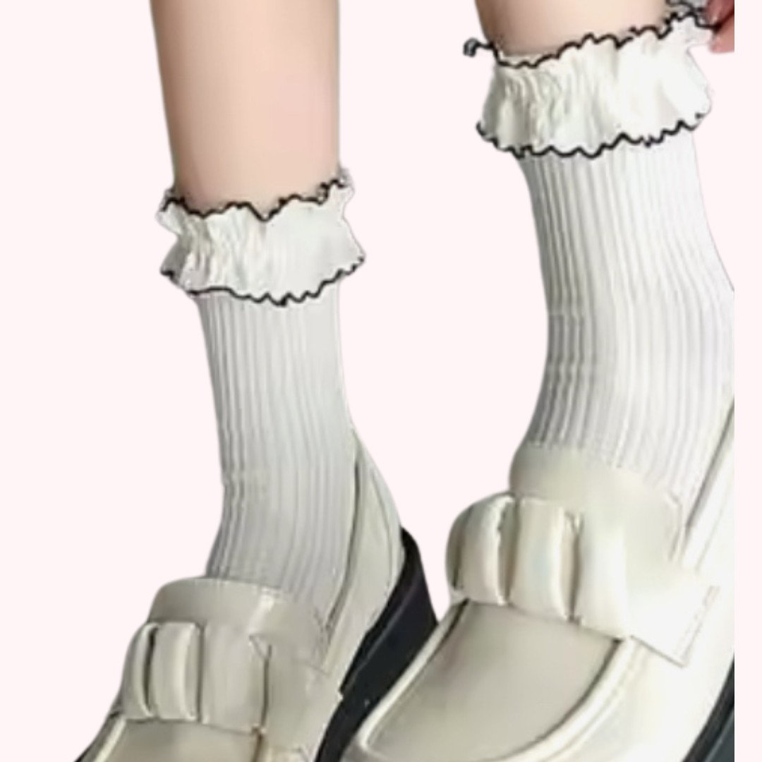 Middle Ruffle Women Sock