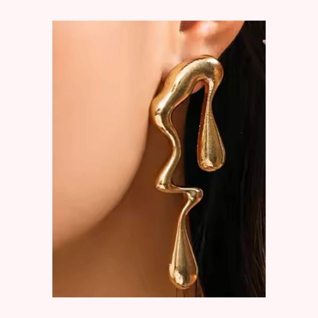 Exaggerated Petal Stud Earring